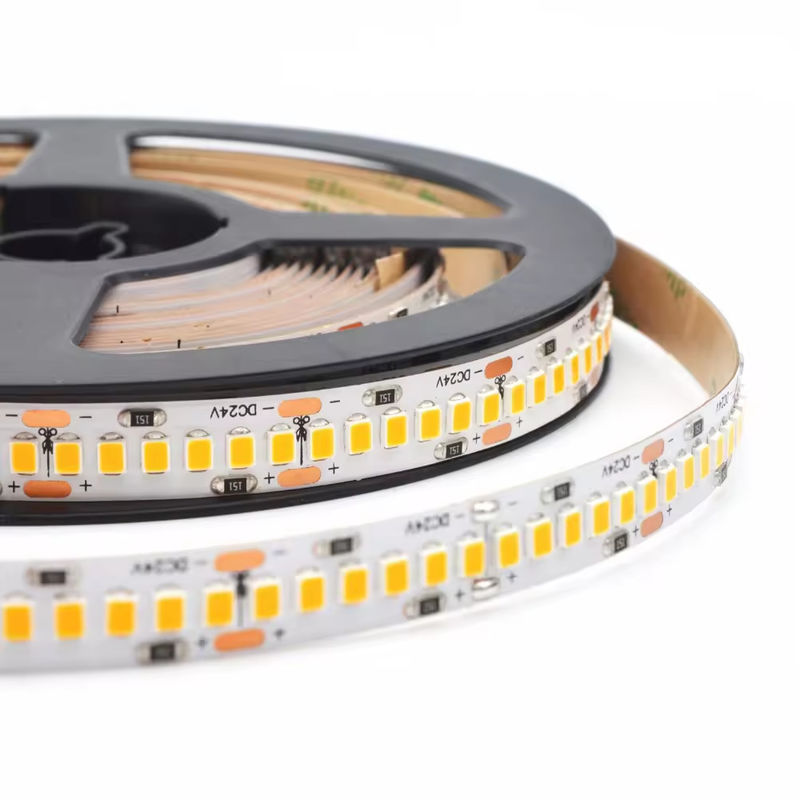 Phạm vi quang phổ đầy đủ 2835 Dải LED linh hoạt CRI>95 CRI>97 120leds / m SDCM <3 R1-R15 tất cả đều hơn 90